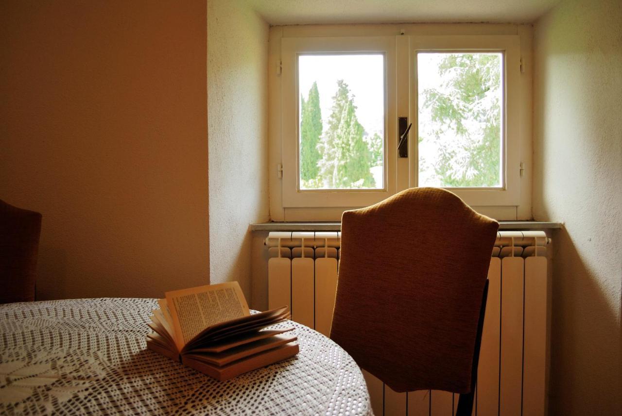 Villa Gherardi - B&B E Hostel Barga Εξωτερικό φωτογραφία